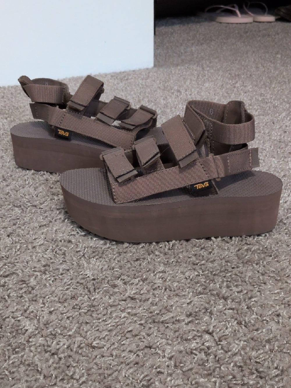 Teva Flatform Mevia Sandals